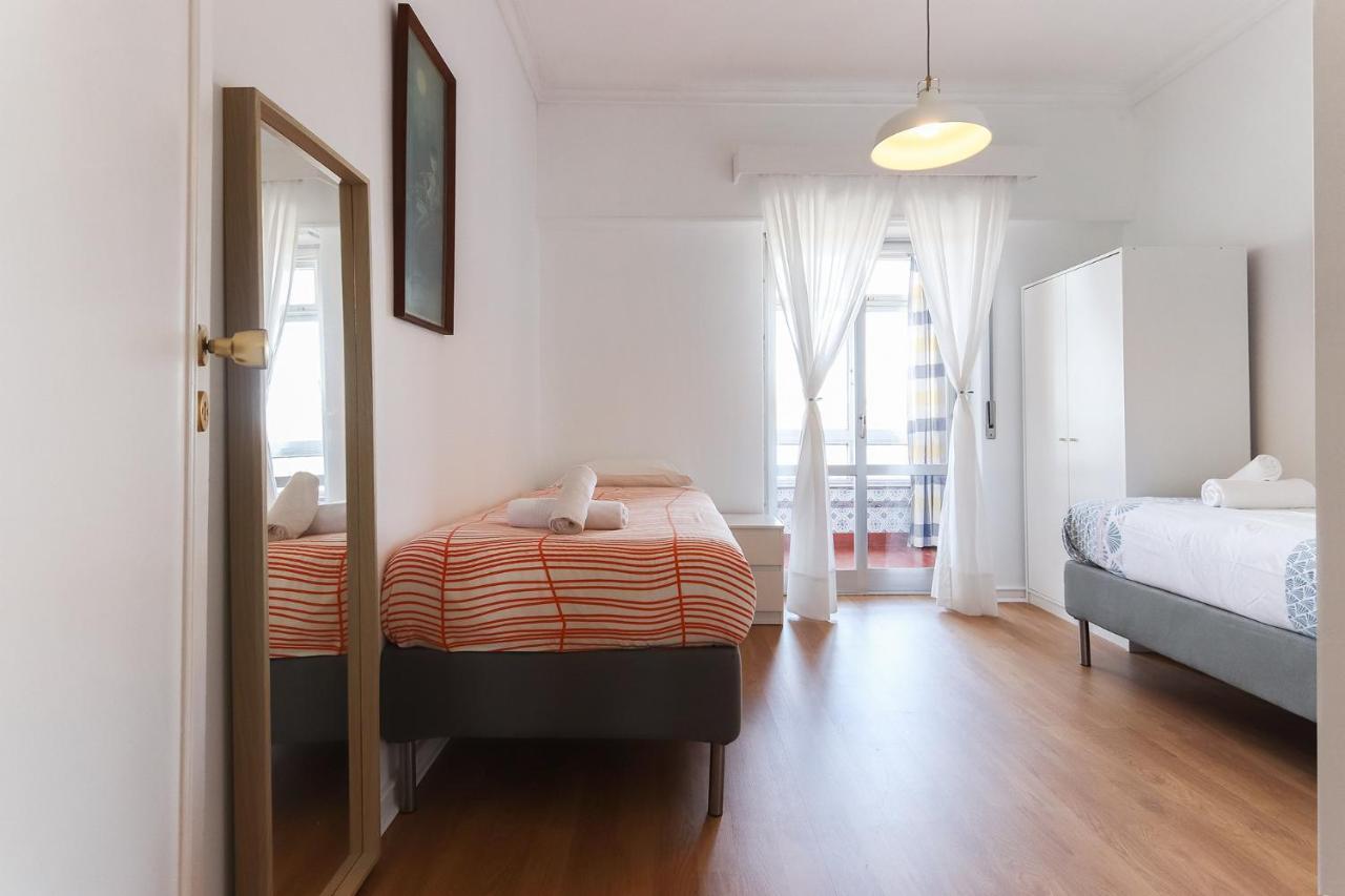 Ferienwohnung Oeiras Balcony By Hosty Exterior foto