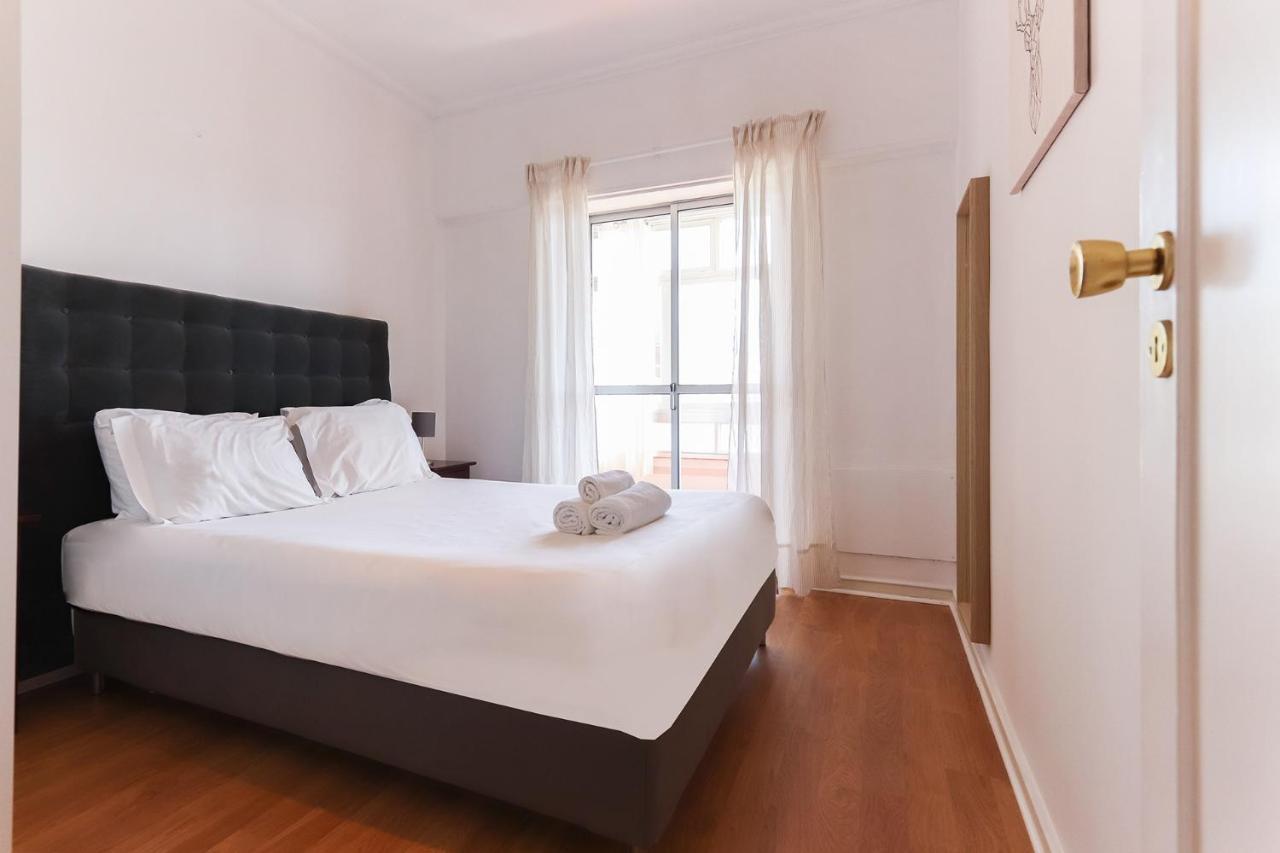 Ferienwohnung Oeiras Balcony By Hosty Exterior foto