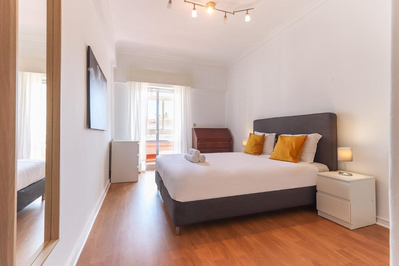 Ferienwohnung Oeiras Balcony By Hosty Exterior foto