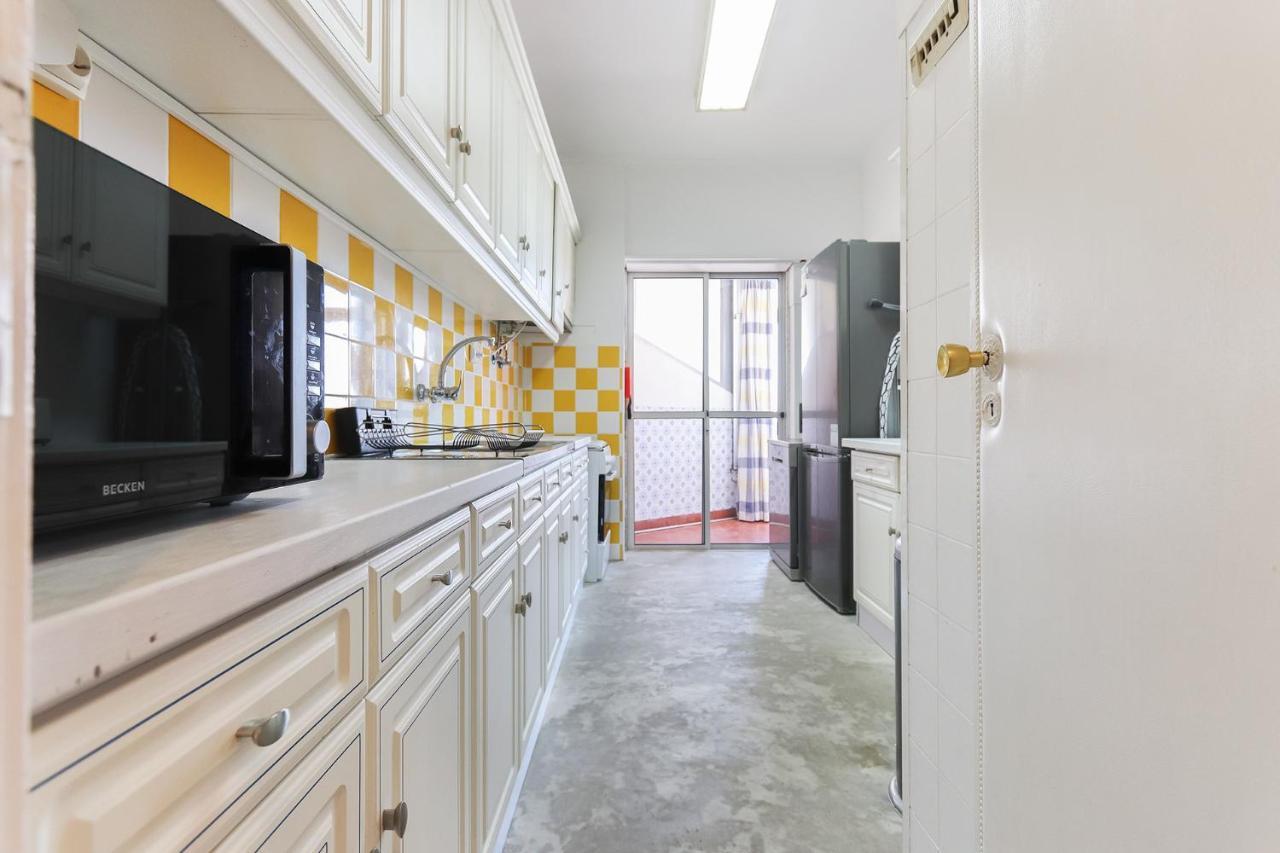 Ferienwohnung Oeiras Balcony By Hosty Exterior foto